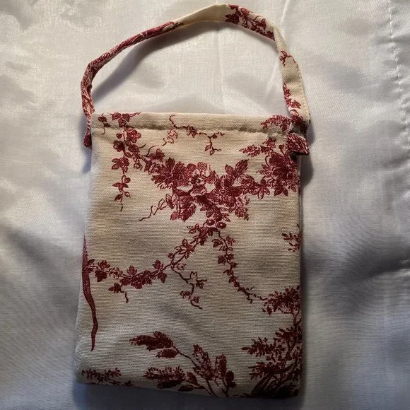 Smalll Gift/Jewelry Cloth Pouch - Picture 2 of 3